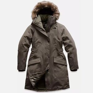 THE NORTH FACE OUTER BOROUGHS DOWN PARKA